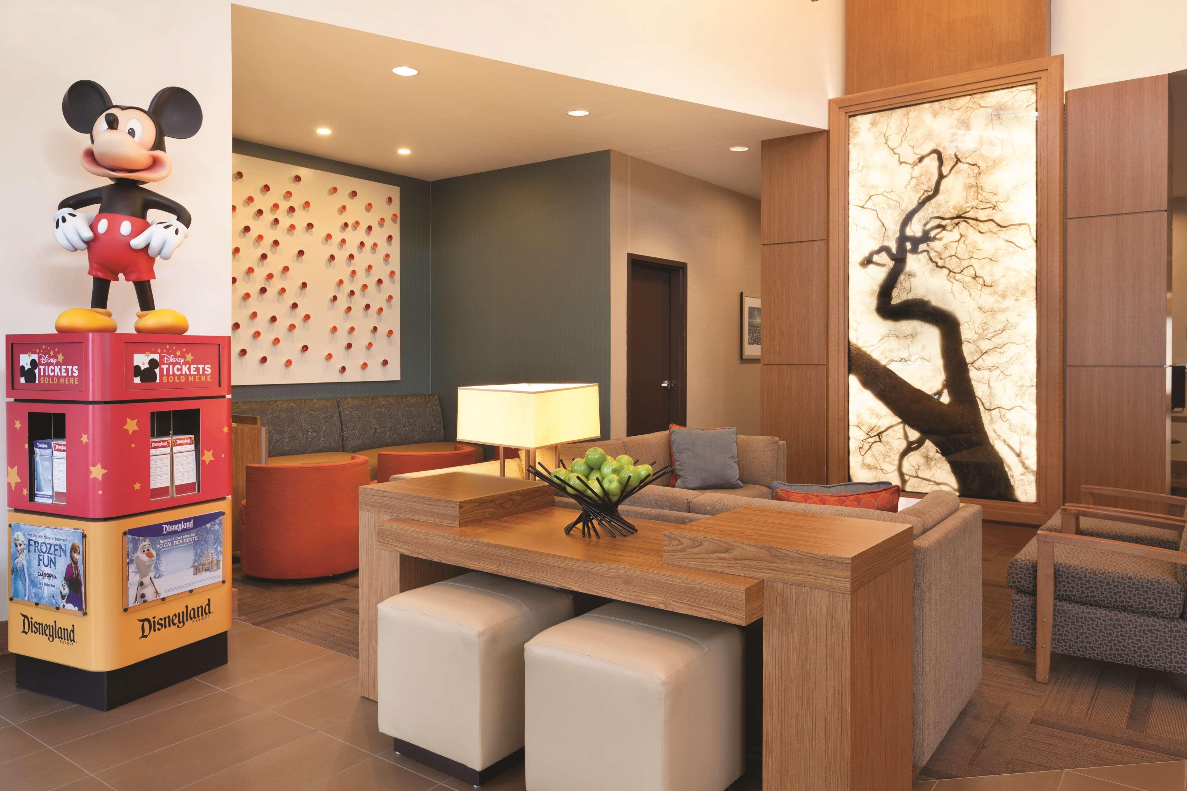 Hyatt Place At Anaheim Resort / Convention Center Esterno foto